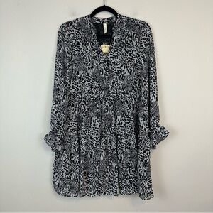 Elan | Black and White Animal Print Long Sleeve Tiered Mini Dress Small NWT